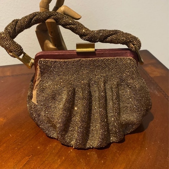 Vintage 1940's DuBonnette Heavily Beaded Bag - Picture 4 of 11